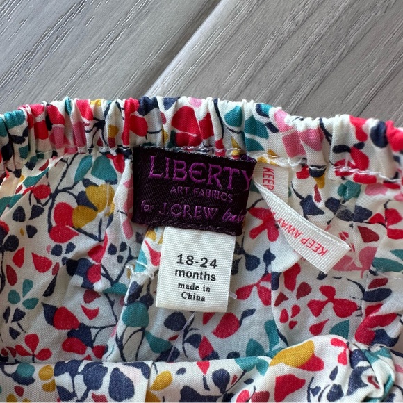 Liberty of London x Crewcuts Baby Floral Set - Picture 4 of 7